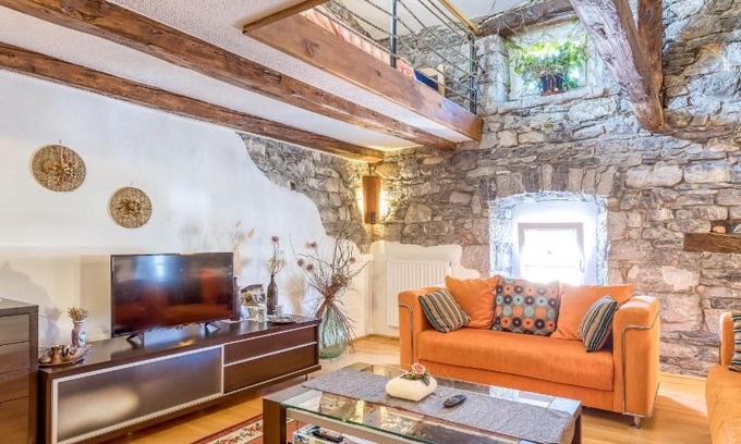 Sezana House | Countryside Child Friendly Homes Dutovlje