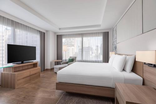 Ratchaprasong Hotel | Courtyard by Marriott Bangkok