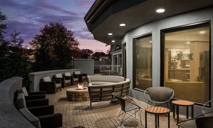 Tupelo Hotel | Courtyard By Marriott Tupelo
