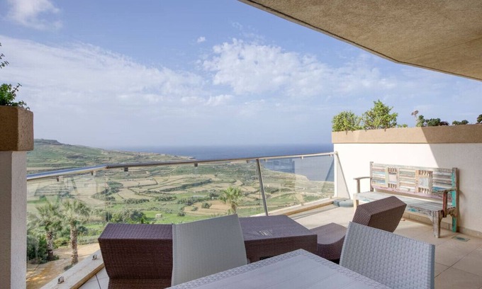 Zebbug Apartment | Cozy 2BR Apt with Breathtaking Balcony views!