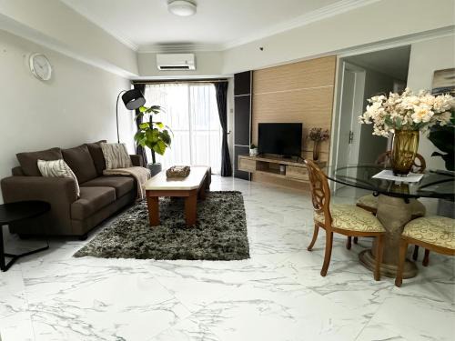 Semanggi Apartment | Cozy 3BR sudirman tower next to mall lippo nusantara