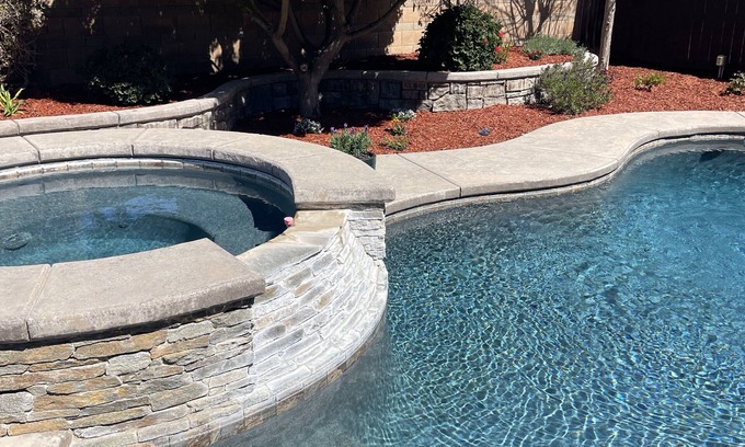 Olivehurst House | Cozy 4-bedroom house with Pool and Hot Tub in beautiful Plumas Lake
