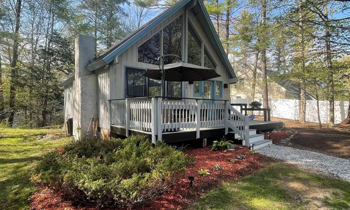 Ogunquit Cabin | Cozy A-frame cabin just a short walk to town.