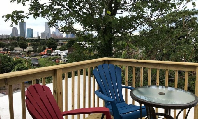 Communipaw Apartment | Cozy Alcove Studio Apt w Outdoor deck w NYC Views