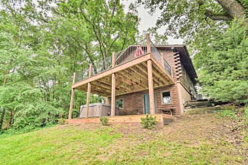Shipshewana House | Cozy Amish Country Cabin on Shipshewana Lake!