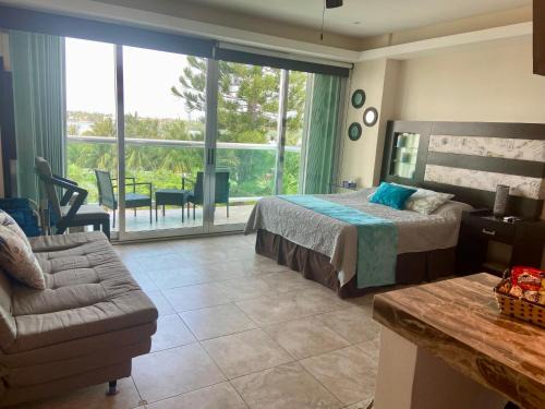 Punta Cancun Apartment | Cozy and Modern