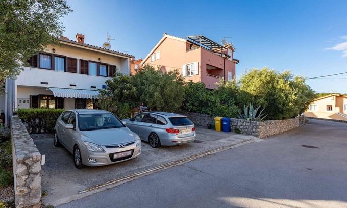 Kornic Apartment | Cozy apartment in Kornic with WiFi