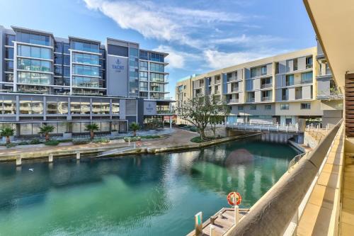Victoria and Alfred Waterfront Apartment | Cozy Apartment, WiFi, Centrally Located