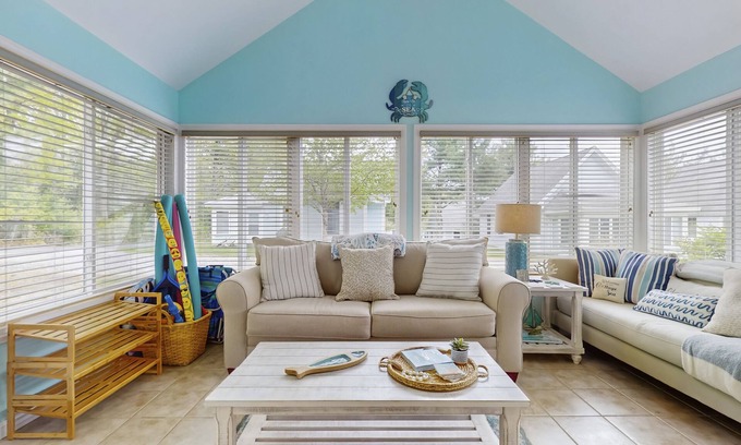 Summer Village Cottage | Cozy Cottage with Pools, Pickleball, Game Room, and Trolley to Nearby Beaches