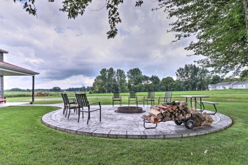 Shipshewana House | Cozy Haven of Rest Home with Amish Country Views!