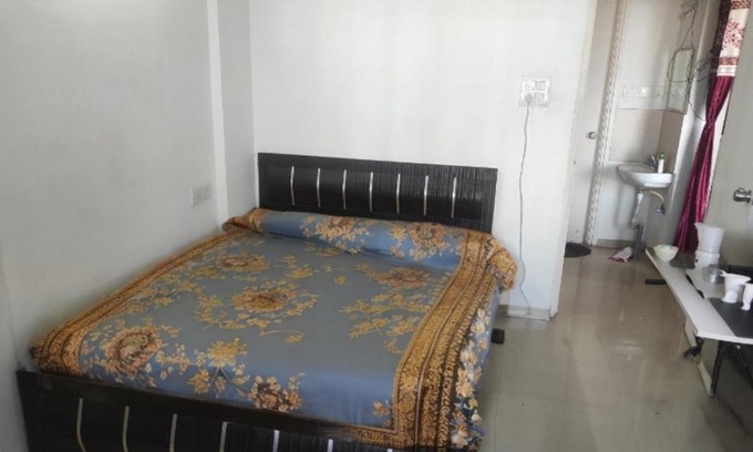 Hinjawadi Bed & Breakfast | Cozy haven retreat