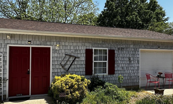 Northeast Raleigh Apartment | Cozy Private Guest House near Neuse River