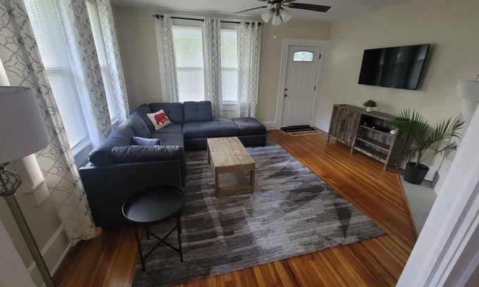 Sans Souci Apartment | Cozy Swamp Rabbit - Sans Souci Greenville Furmannn