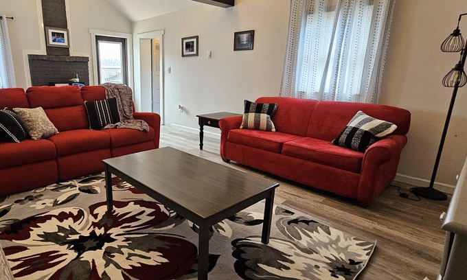 Sault Ste. Marie House | Cozy Up North Retreat in the Heart of Sault Ste. Marie. Pet Friendly! Hot Tub!