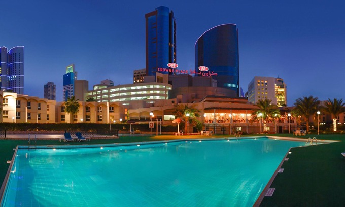 Diplomatic Area Hotel | Crowne Plaza Bahrain by IHG