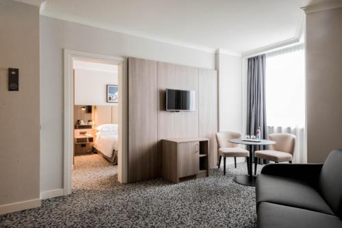 San Donato Milanese Hotel | Crowne Plaza Milan Linate by IHG