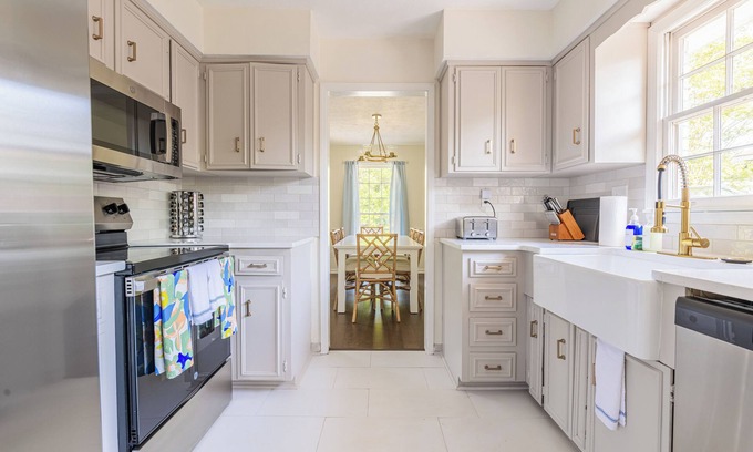 Fortson House | Crowning Glory w Pool & GameRoom