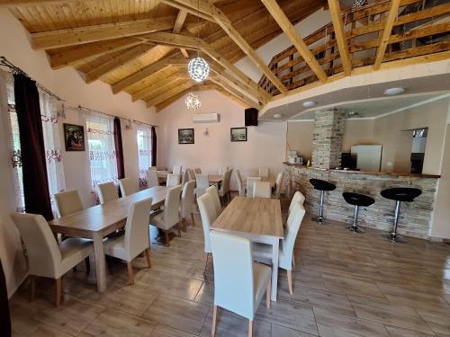 Cserkeszolo Apartment | Cserke Holdfény Apartman