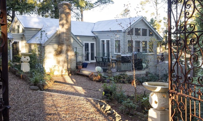 Daylesford House | Dacha on Daylesford Lake
