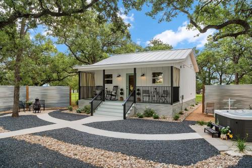 Fredericksburg House | Das Woerner Haus Darling Home with Hot Tub