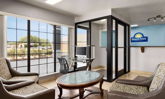 Fulton Hotel | Days Inn by Wyndham Fulton
