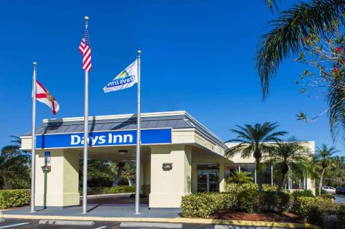 Melbourne Hotel | Days Inn by Wyndham Melbourne