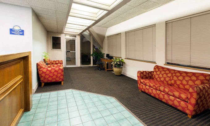 Norman Hotel | Days Inn by Wyndham Norman