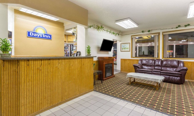 Paxton Hotel | Days Inn by Wyndham Paxton