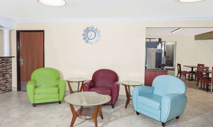 Springfield Hotel | Days Inn by Wyndham Springfield