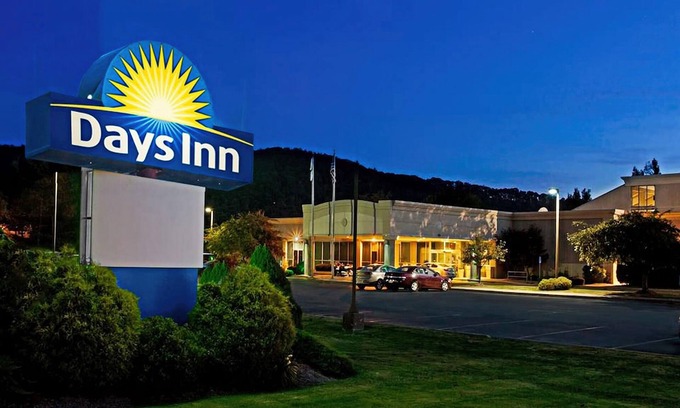 Warren Hotel | Days Inn by Wyndham Warren