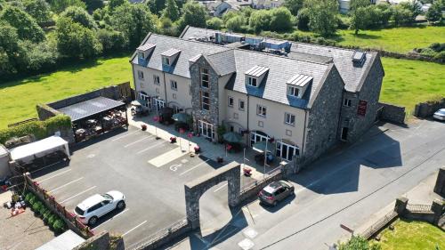 Kilmallock Hotel | Deebert House Hotel