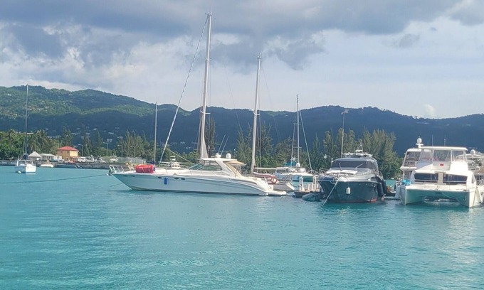 Montego Bay Condo | Dejai On The Bay Gated 2 or3 bdr Condo in Montego Bay with stunning's views