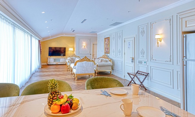 Moda Hotel | Dekalb Hotel