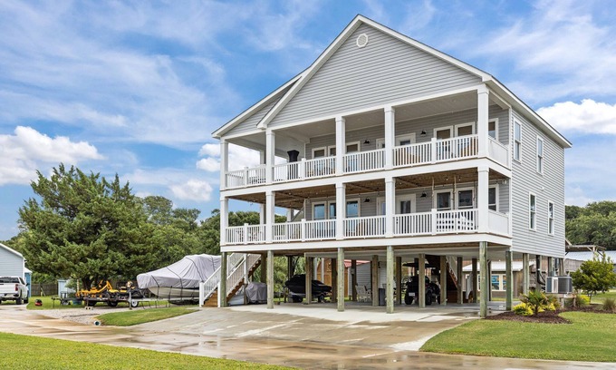 Salter Path House | Delightful, newly built 4-bedroom house in Indian Beach.