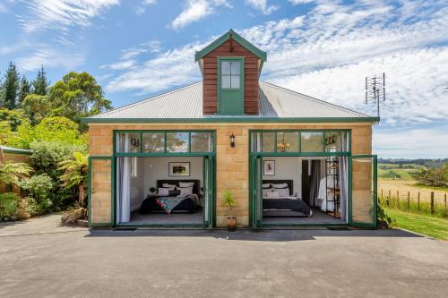 Whangarei House | Deloraine Stone Cottage