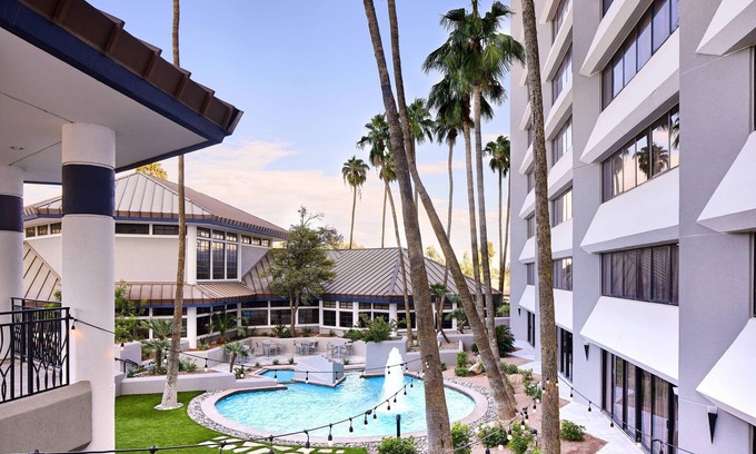 Mesa Hotel | Delta Hotels by Marriott Phoenix Mesa