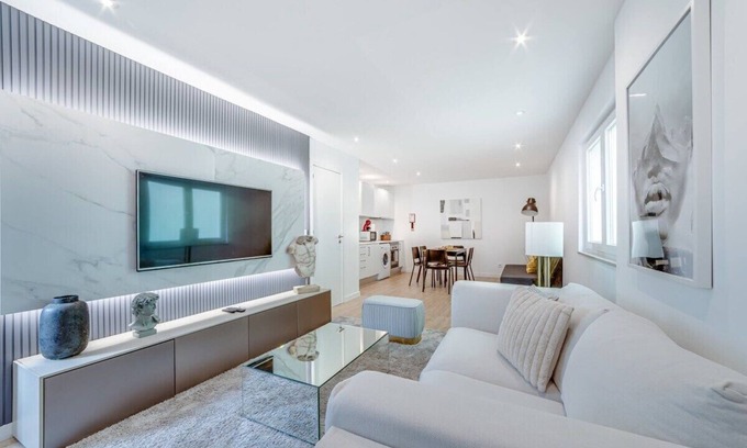 Ajuda Apartment | Deluxe & Modern Duplex in the heart of Belem
