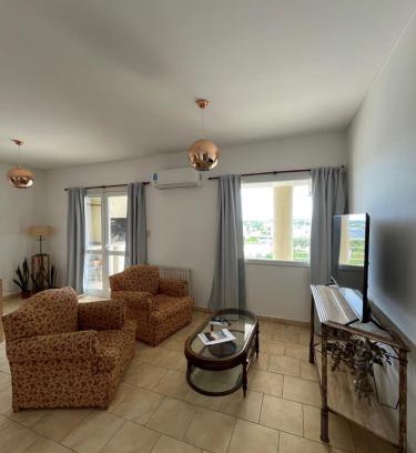 Santa Rosa Apartment | Departamento Sara, zona centro con cochera!