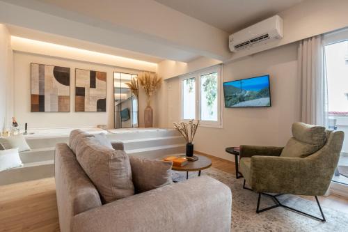 Athens City Centre Apartment | Derouse Eva Suite Jacuzzi & Sauna