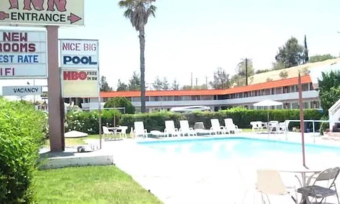 Barstow Hotel | Desert Inn Motel