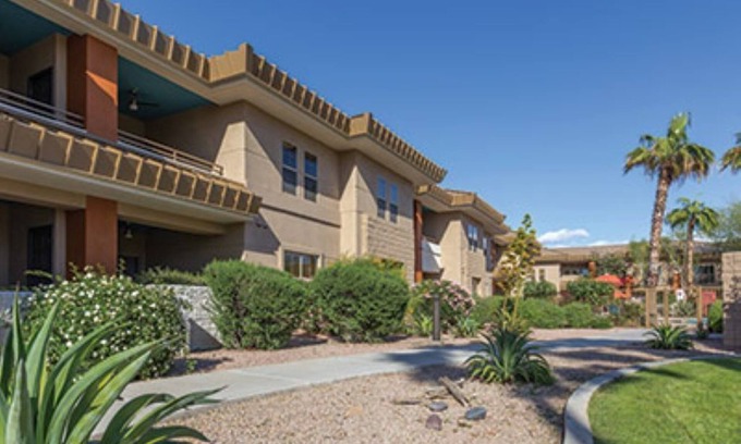 South Scottsdale Resort | Desert Oasis-Resort Fun