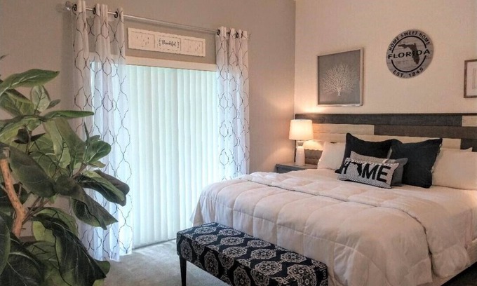 Bahama Bay Resort | Designer Renovated Condo in Gorgeous Tropical Setting