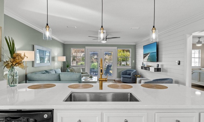 Fort Walton Beach - Destin Cottage | Destin Vacation Cottage 25 at Mainsail Resort w no streets to cross