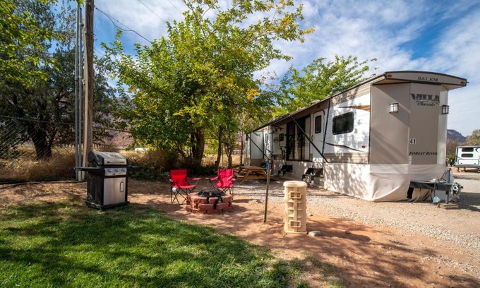 Moab South Valley Apartment | Destination RV Fully Setup OK41
