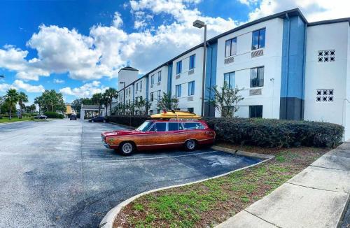 West Kissimmee Hotel | Destiny Palms Hotel Maingate West
