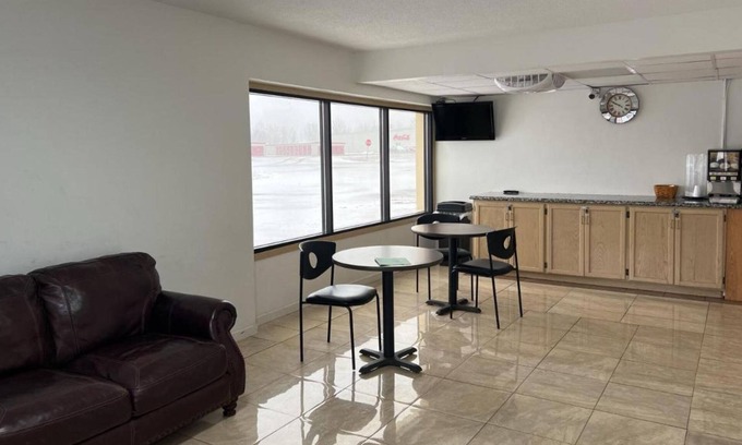 Devils Lake Hotel | Devils Lake Inn By OYO Near Devils Lake Regional Airport