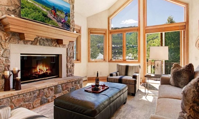 Beaver Creek House | Direct Ski Access,Mtn Views!Walk to Shops & Dining in BC Village Great LOCATION!