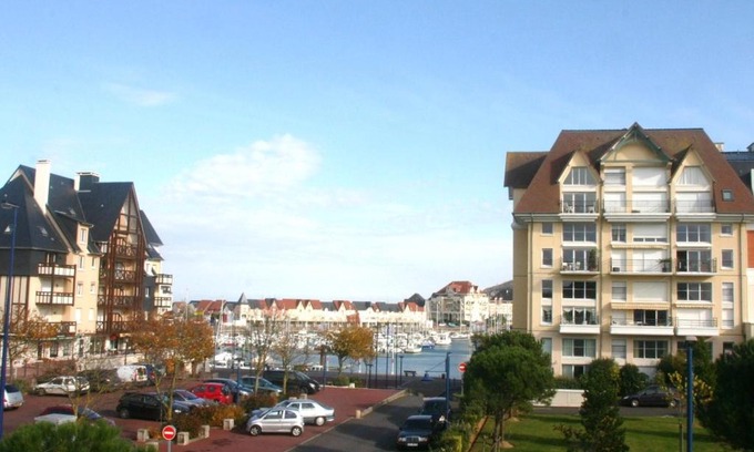 Port Guillaume Apartment | Dives-sur-Mer, 3 pièces duplex, terrasse, animaux admis - FR-1-487-278