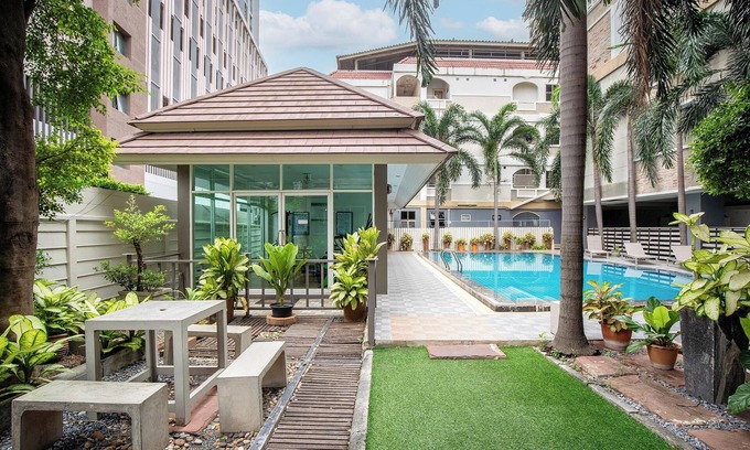 Suan Luang Hotel | Diya Hotel Bangkok
