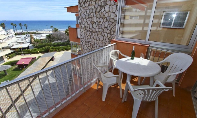 La Pineda Apartment | DMS Apartment